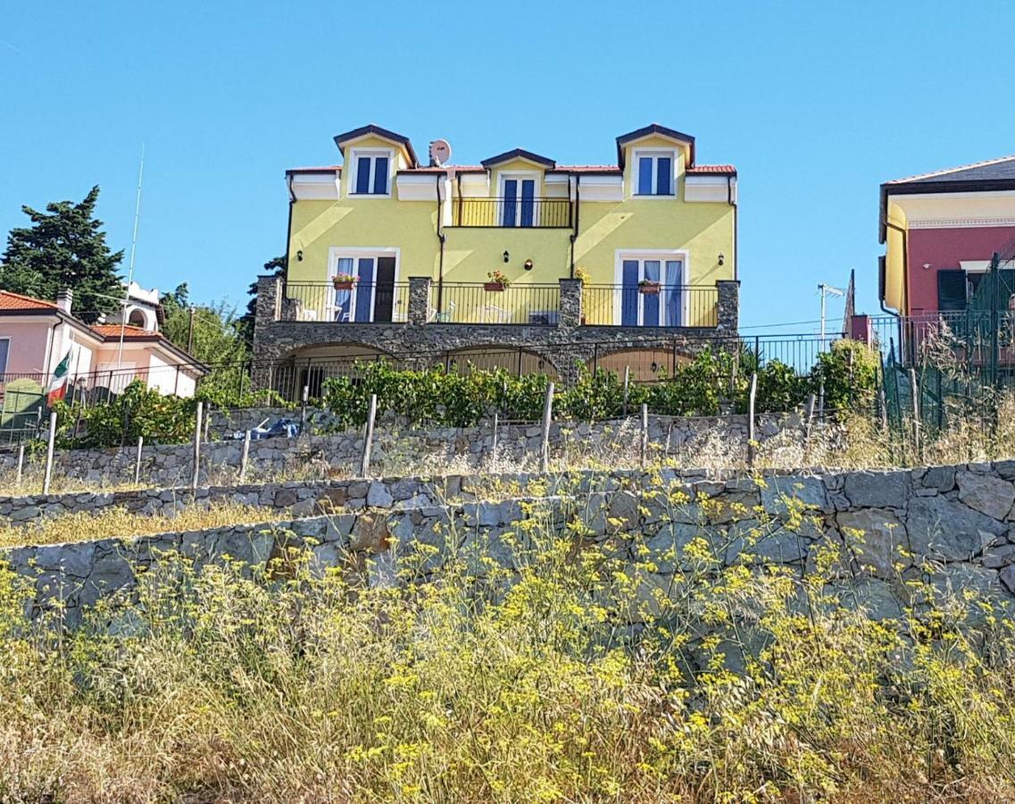 Verde Mare Алассіо Екстер'єр фото